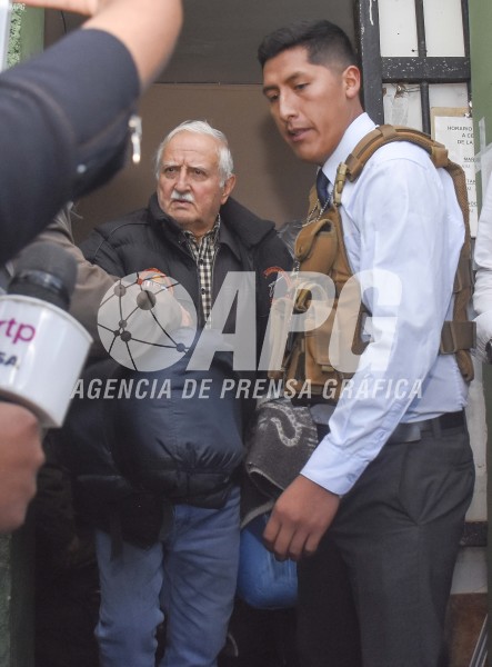 EX MINISTRO DE MINERÍA, LUIS ALBERTO ECHAZÚ SALE DE CELDAS POLICIALES CON DETENCIÓN DOMICILIARIA