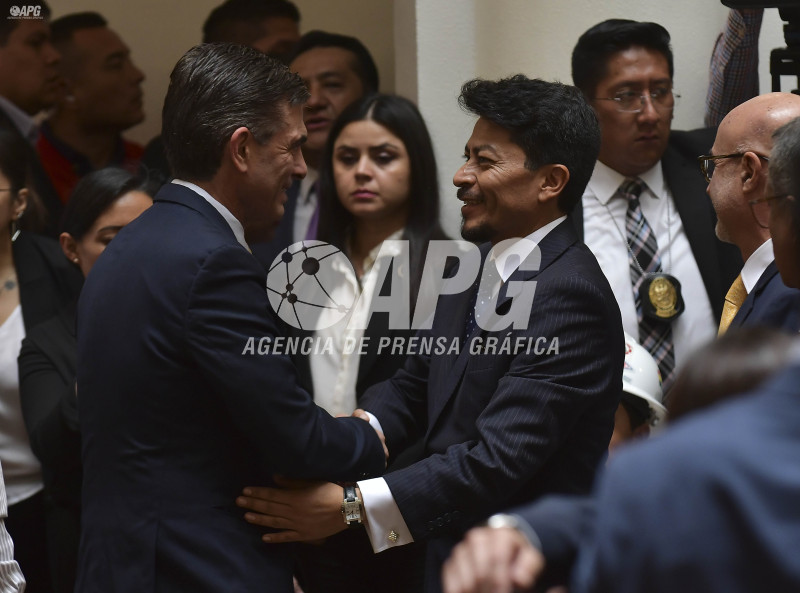 EL PRESIDENTE DEL ESTADO RODRIGO PAZ POSESIONÓ A SU PRIMER GABINETE DE MINISTROS