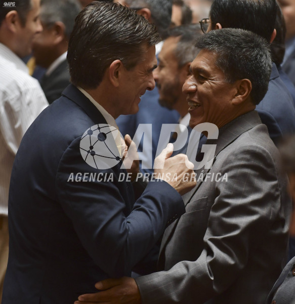 EL PRESIDENTE DEL ESTADO RODRIGO PAZ POSESIONÓ A SU PRIMER GABINETE DE MINISTROS