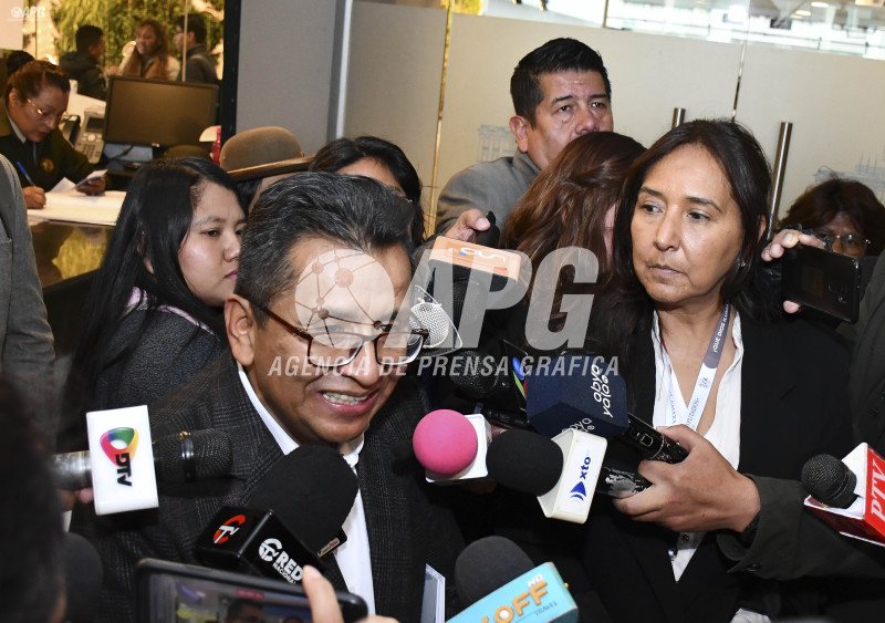 DEFENSOR DEL PUEBLO, PEDRO CALLISAYA