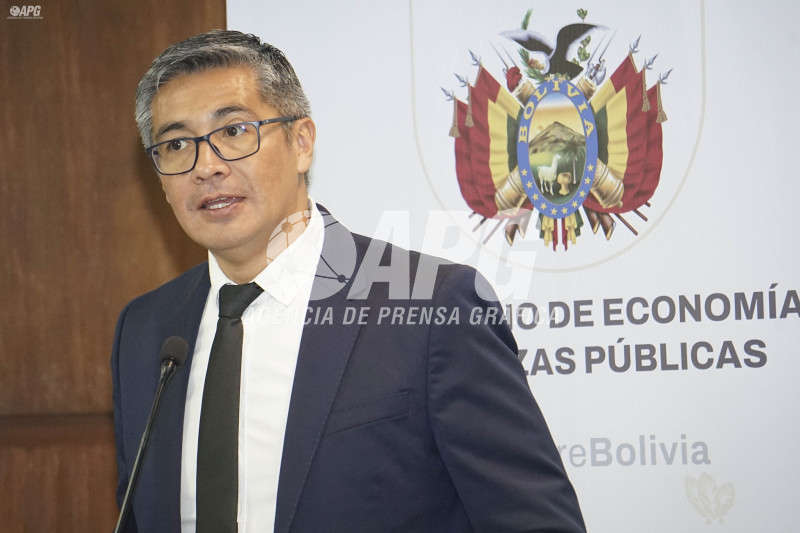 CARLOS JÁUREGUI FUE POSESIONADO COMO NUEVO DIRECTOR EJECUTIVO DE LA UNIDAD DE INVESTIGACIONES FINANCIERAS (UIF)