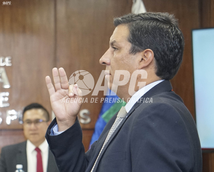 CARLOS JÁUREGUI FUE POSESIONADO COMO NUEVO DIRECTOR EJECUTIVO DE LA UNIDAD DE INVESTIGACIONES FINANCIERAS (UIF)