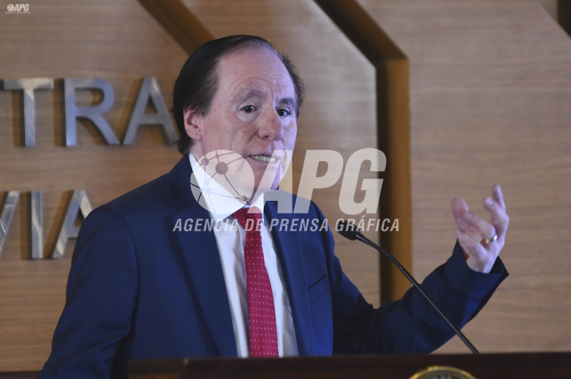 PRESIDENTE DEL BCB DAVID ESPINOZA PIDE REFLEXIONAR SOBRE EL LÍMITE DE 22 TN DE ORO